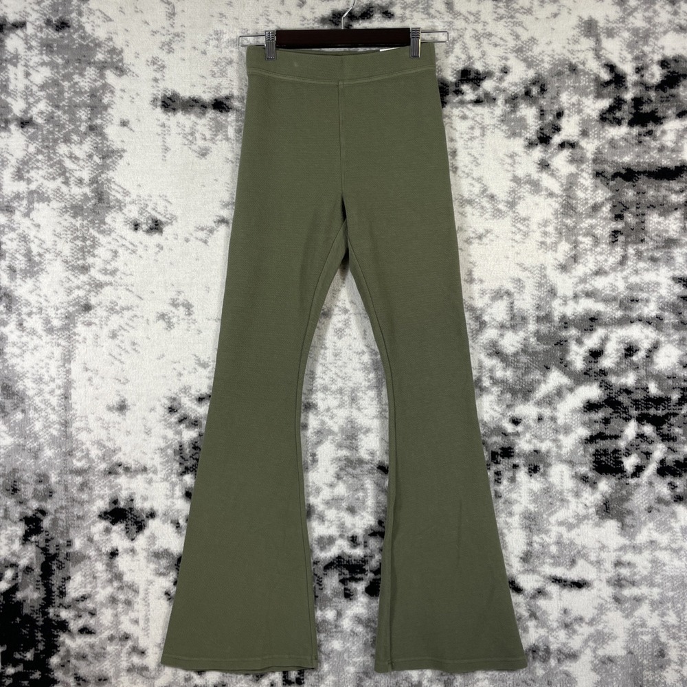 New Offline Aerie Flare Leggings Womens Size Medium Green‎ Gym Casual Athleisure